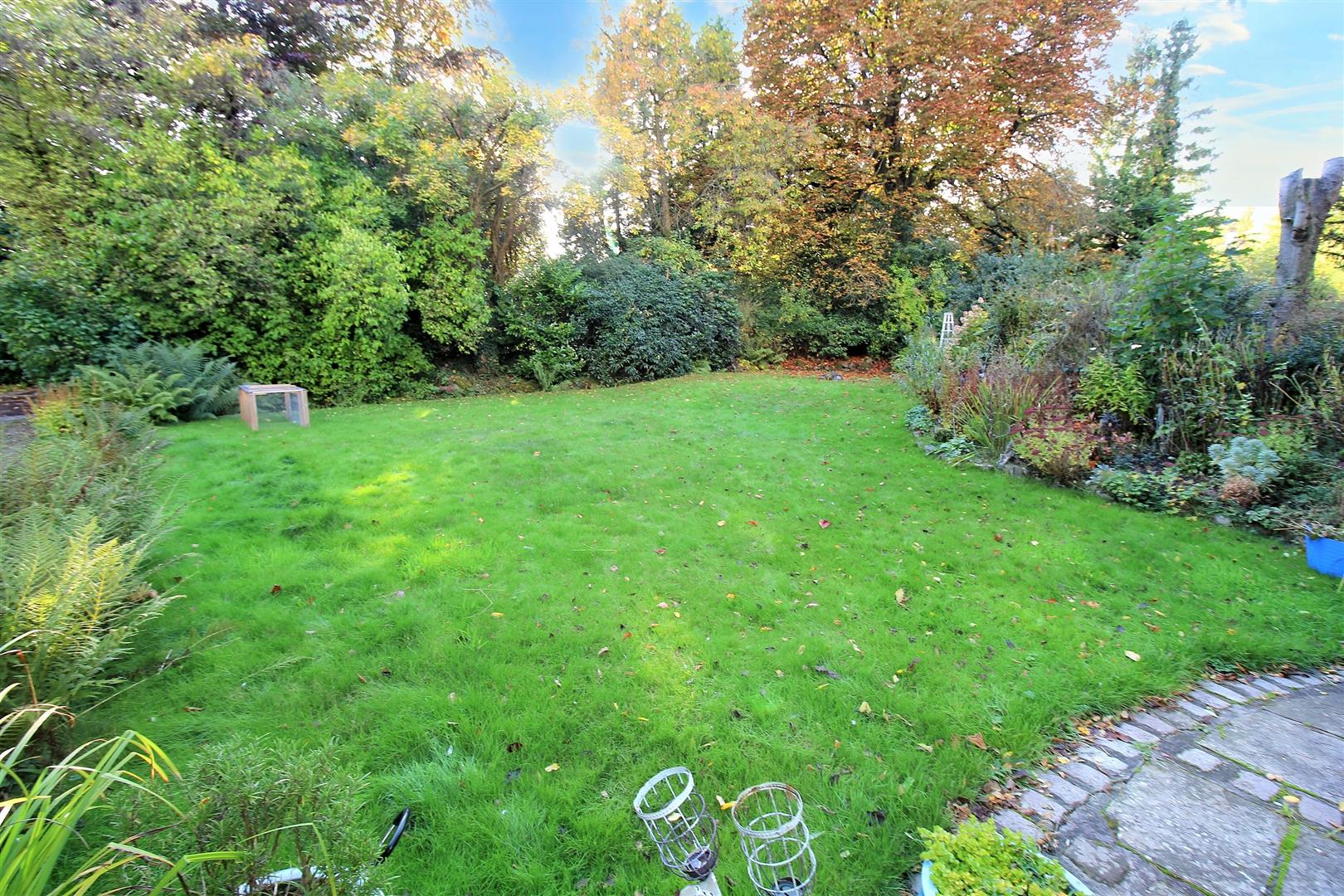 5 bed property in The Avenue, Stoke-On-Trent